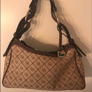 ❌ Sold Dooney and Bourke purse